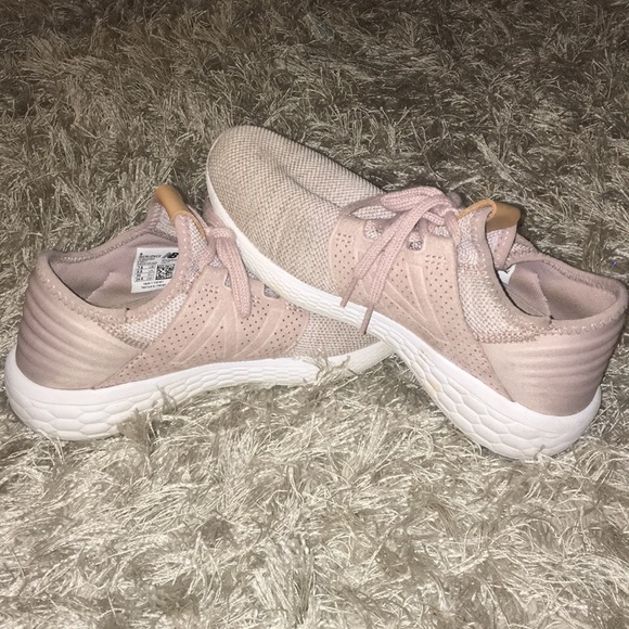New Balance Shoes - New Balance 7.5 Pink Tennis Shoes